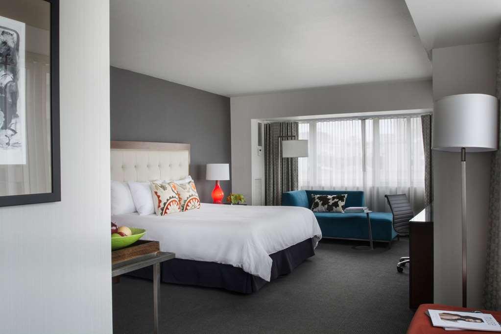 Hotel Murano Tacoma Rum bild A guest room at the Hotel Commonwealth